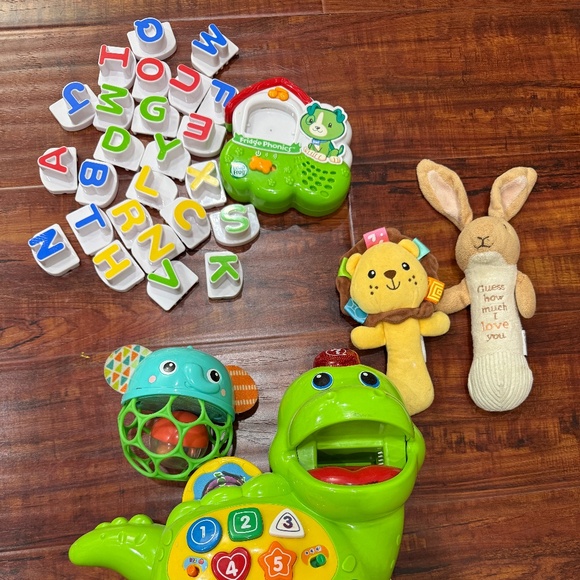 Baby toys bundle - Picture 3 of 3
